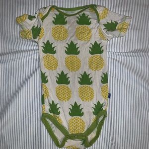 Kickee 6-12 months onesie